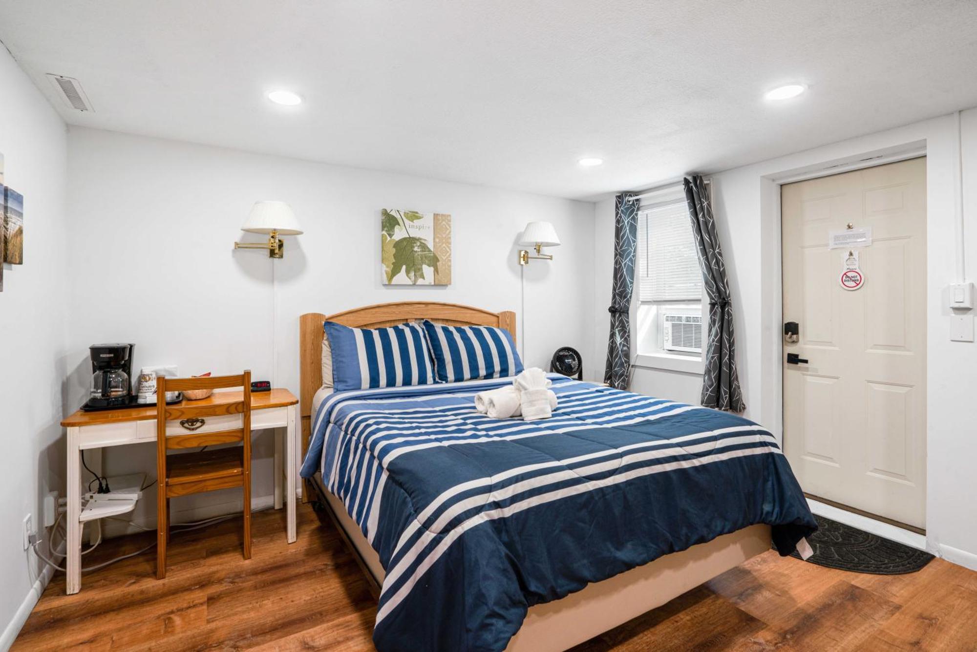 South Arm Retreats Motel East Jordan ภายนอก รูปภาพ