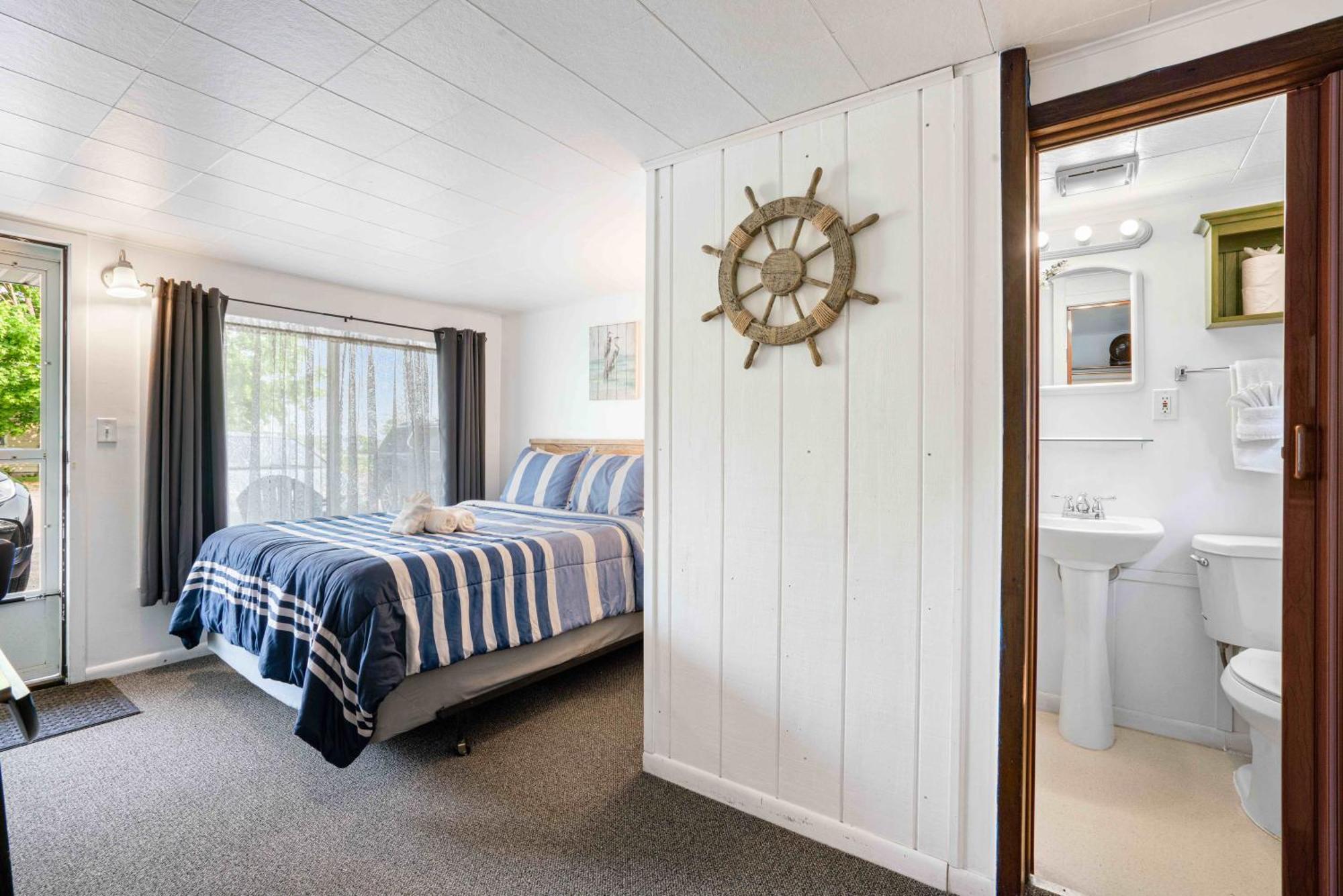 South Arm Retreats Motel East Jordan ภายนอก รูปภาพ