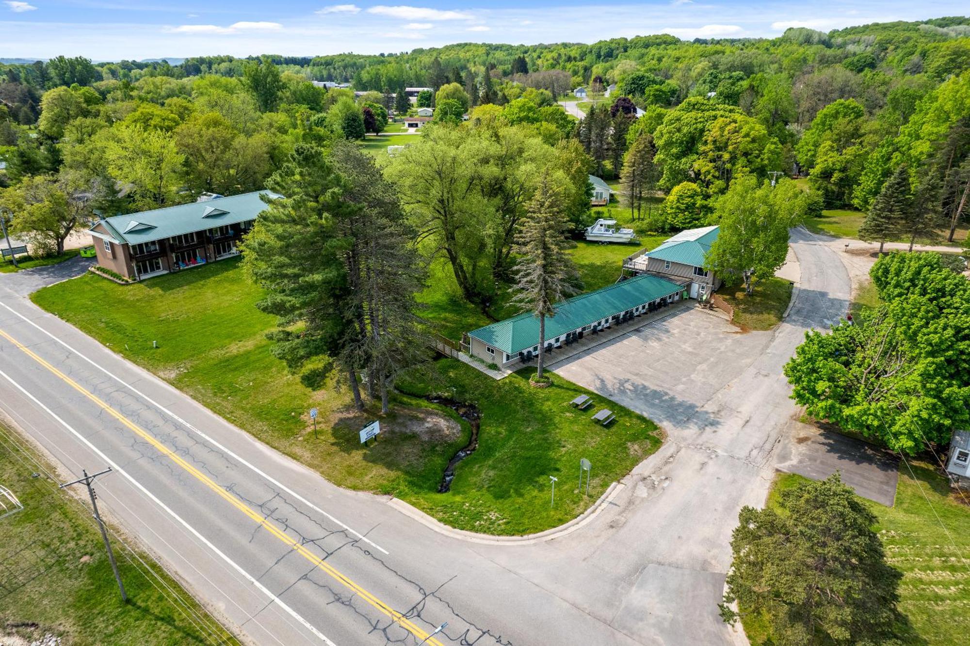 South Arm Retreats Motel East Jordan ภายนอก รูปภาพ