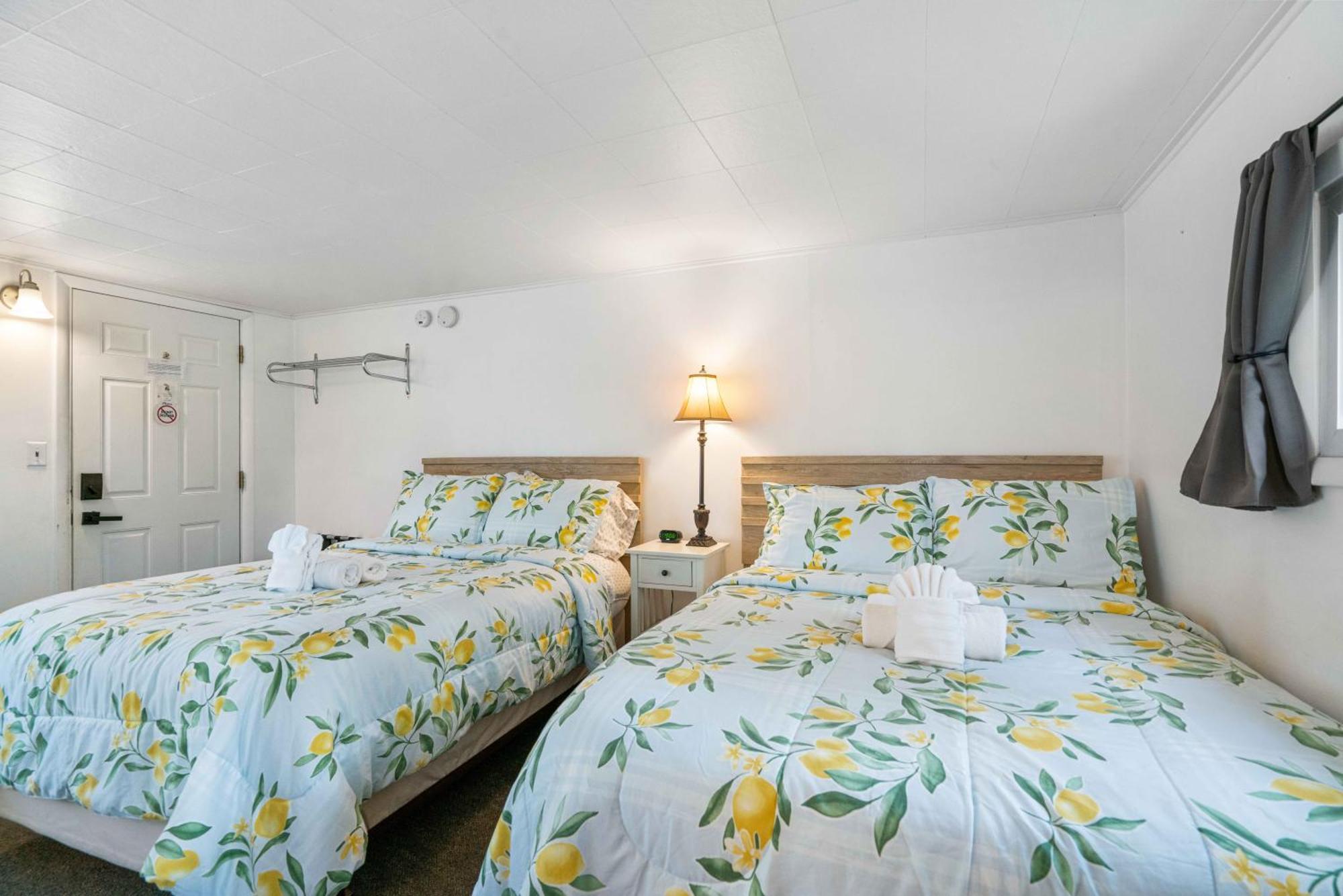 South Arm Retreats Motel East Jordan ภายนอก รูปภาพ