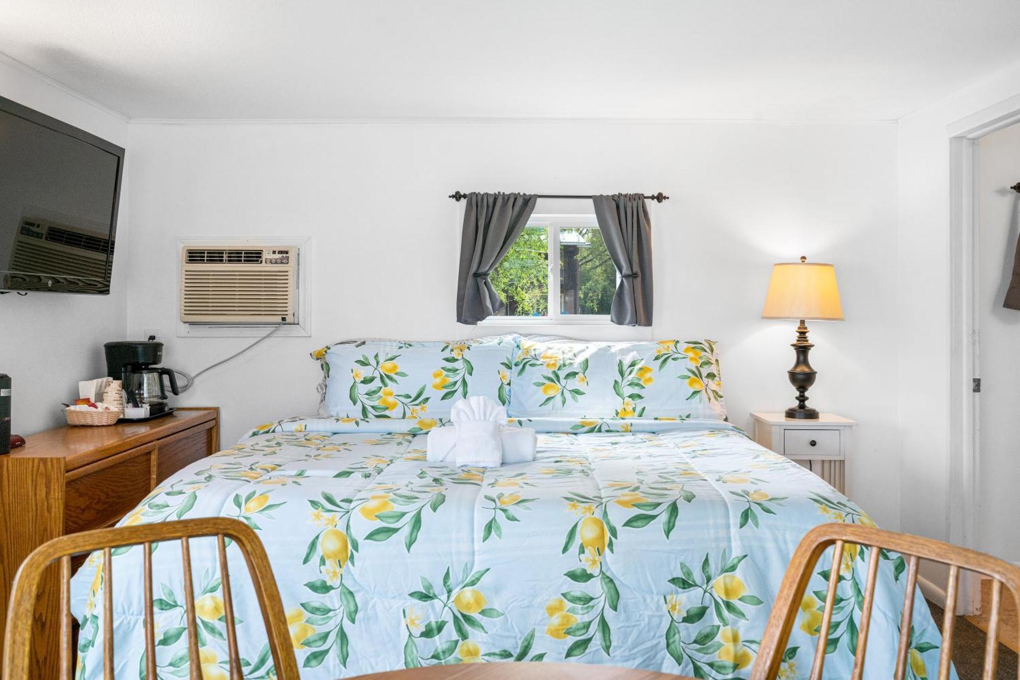 South Arm Retreats Motel East Jordan ภายนอก รูปภาพ